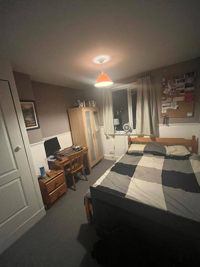 Spacious double room for non-smoking professional Main Photo