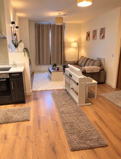 Room in beautiful city centre flat  Main Photo