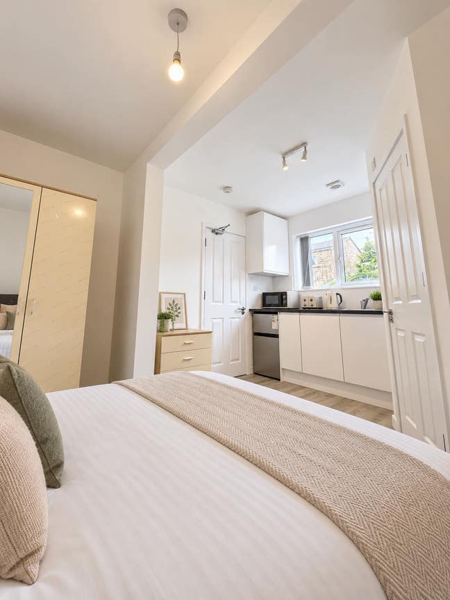 Spacious Studios in Bretton, Peterborough Main Photo