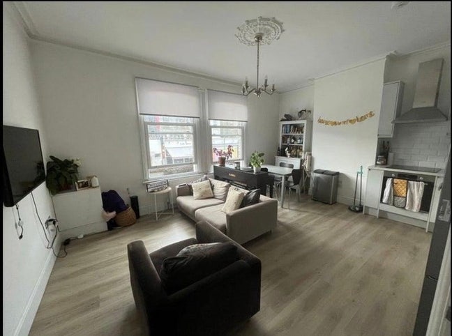 Large Double Room Northcote Road Main Photo