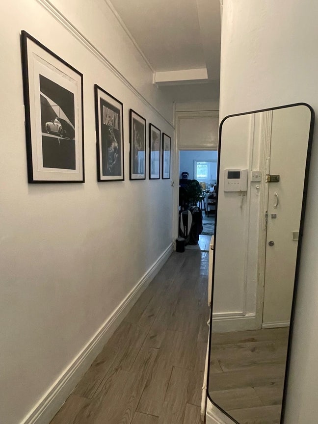 Bright and Spacious Room  Main Photo