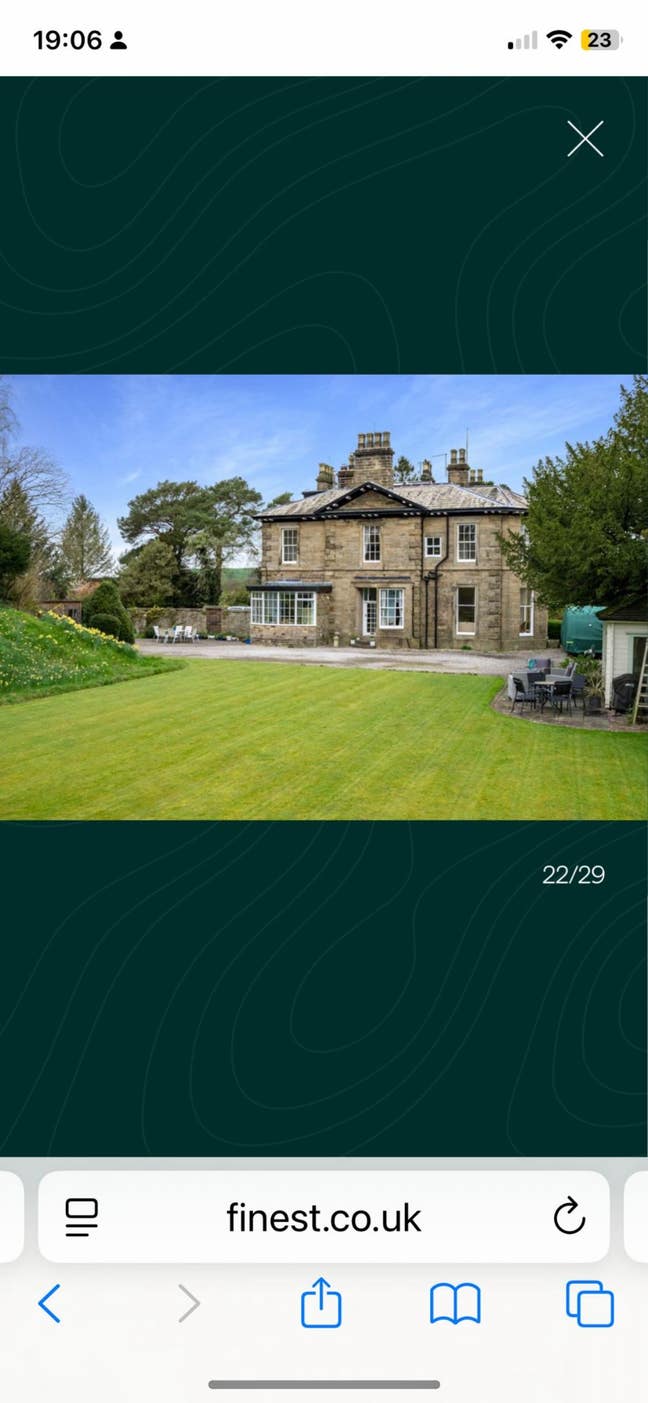 Escowbeck house  Main Photo