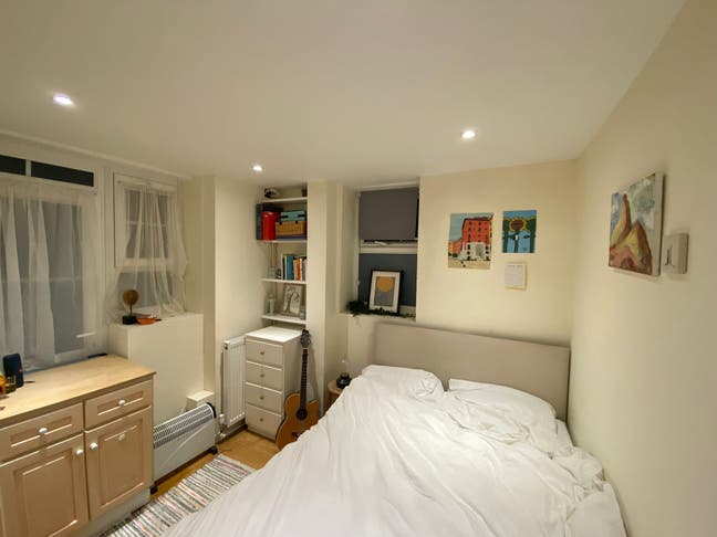Furnished double room, 3 Bed Houseshare SW8 Main Photo