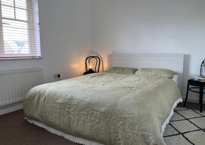 Beautiful double room in a quite neighbourhood  Main Photo