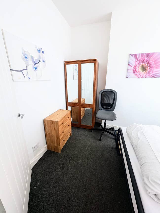 🚨 Rooms Available – Tunstall (ST6 6Ln) 🚨 Main Photo