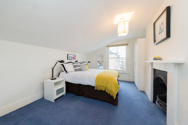 Lovely Double Room by The Northcote Road Main Photo