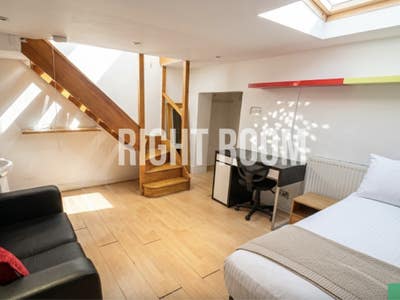Stunning GF Studio Flat - 1min to Tube & Shops! Main Photo