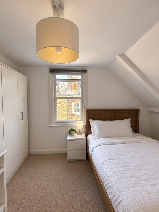 Room Available in SW12 – Available from 18 October Main Photo
