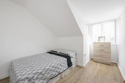 1 Double Room by the Canal E14  Main Photo