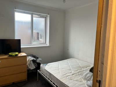 Double En-suite And Single Shared  Main Photo