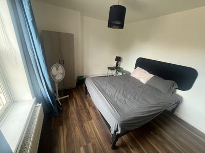 Double Bedroom Available in Bethnal Green Main Photo