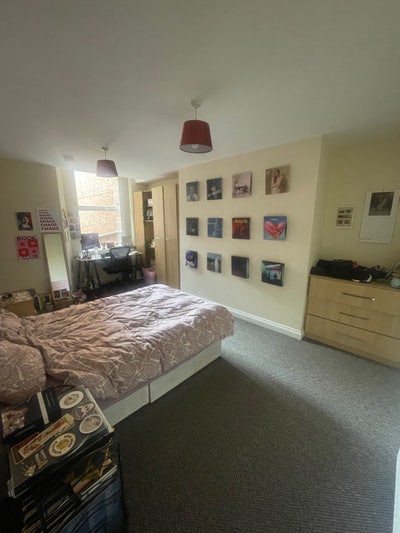 Double Room in West Didsbury Main Photo