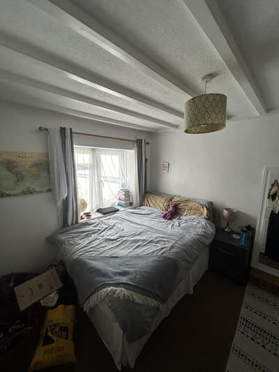 Room in 4 bed female graduate house  Main Photo
