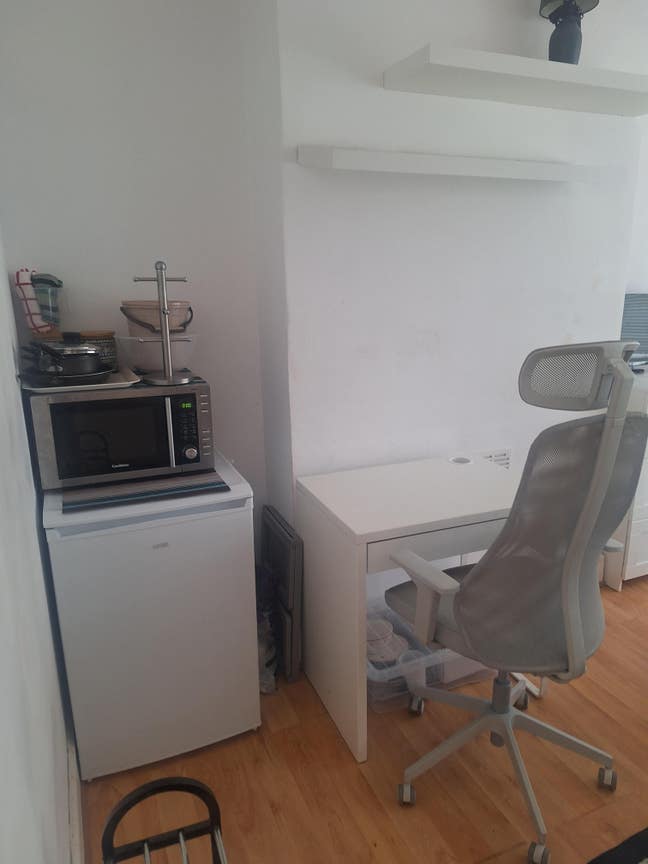 1 spacious double room Main Photo