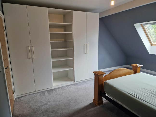 Large Loft room  Main Photo
