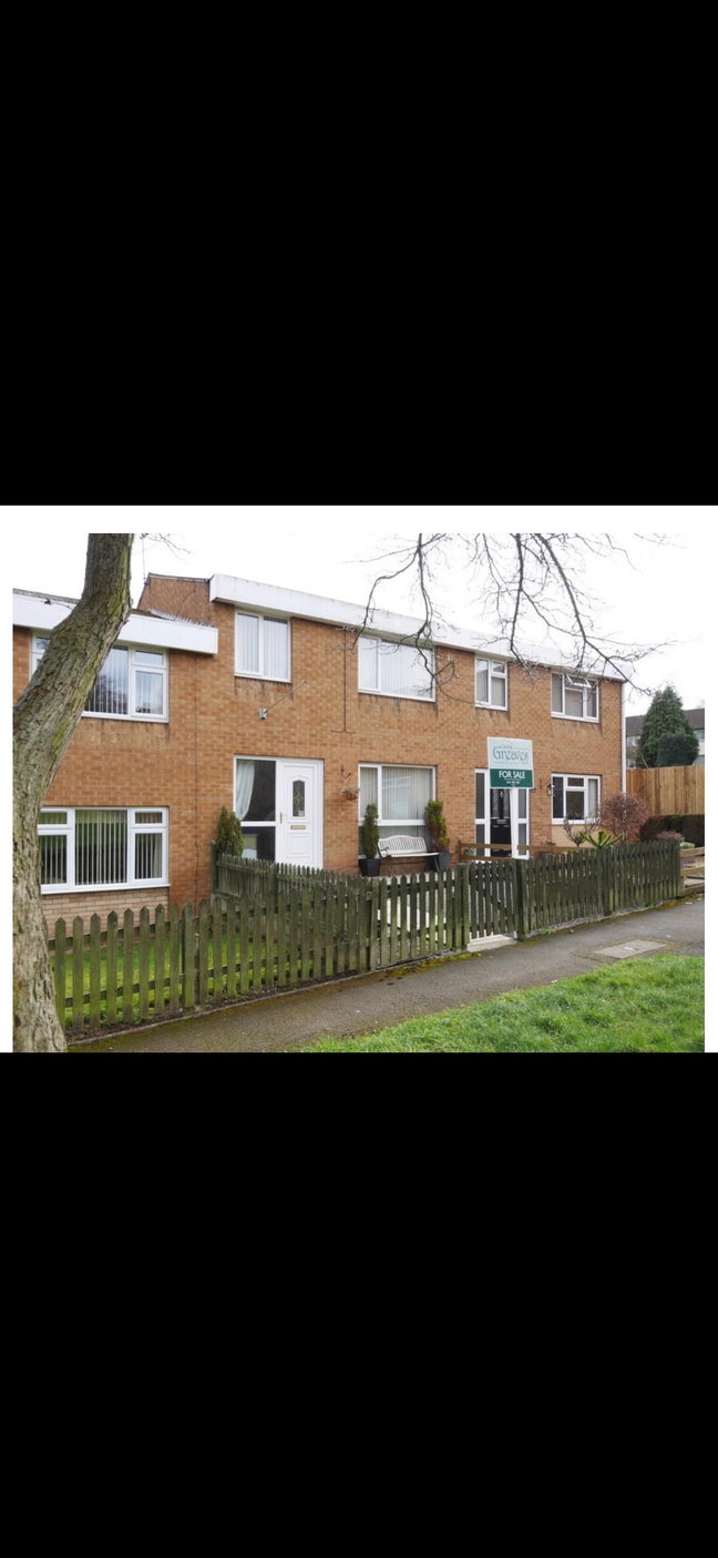 Two Rooms Available to Rent Main Photo