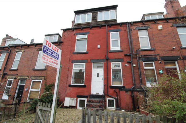 Well Presented Three Bedroom, Two Bathroom House Main Photo