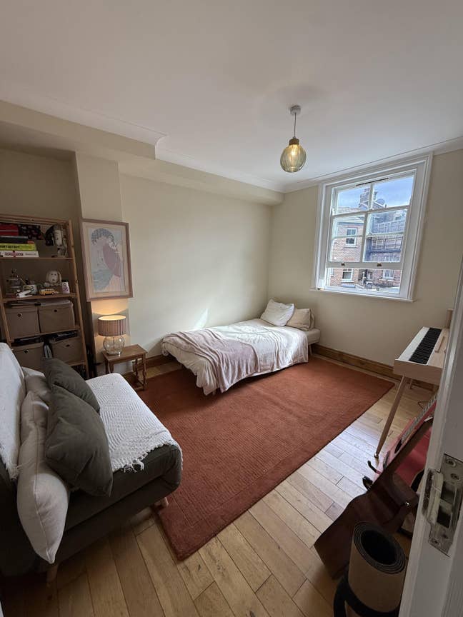 Room by Brick Lane - 6 months Lodger Agreement Main Photo