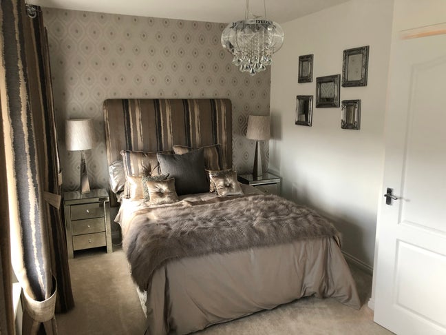 Very desirable rooms always gets taken  Main Photo