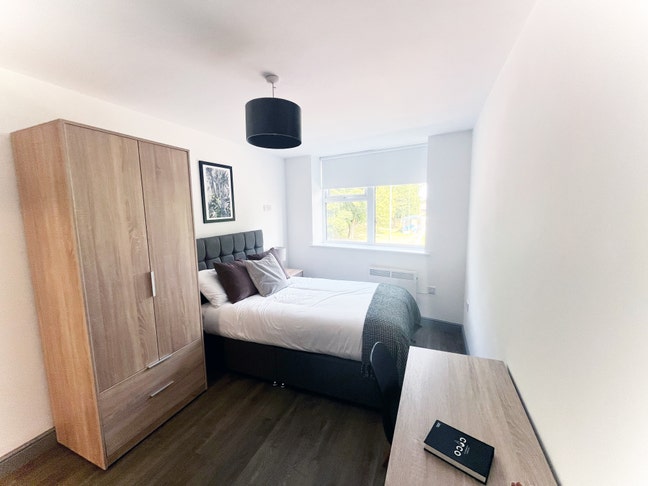 *Hassle-Free Living, Bills &pound;30 a month* Main Photo