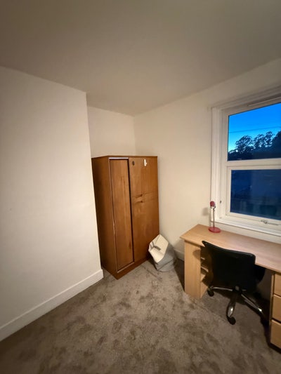 Spacious double room Oldfield area in Bath Main Photo