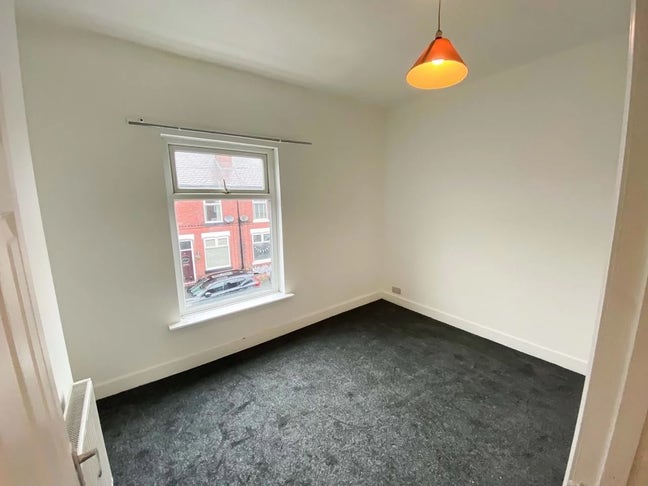 Double Room - Central Stockport SK1 Main Photo