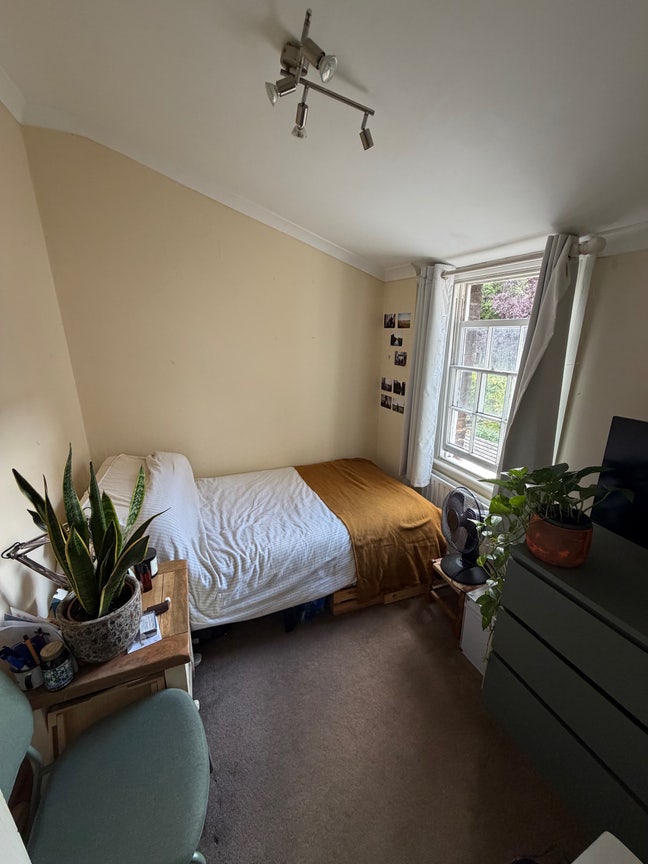 Small Double/Single Room - Brixton Hill House Main Photo