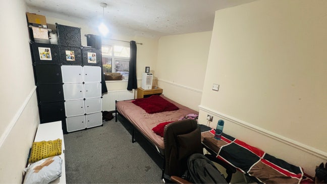 Double Room To Rent In a Shared Home. Main Photo
