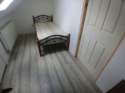 Single Room with All Bills inc. in Carshalton Main Photo