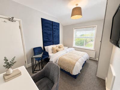 Comfortable & Beautifully Designed Rooms  Main Photo