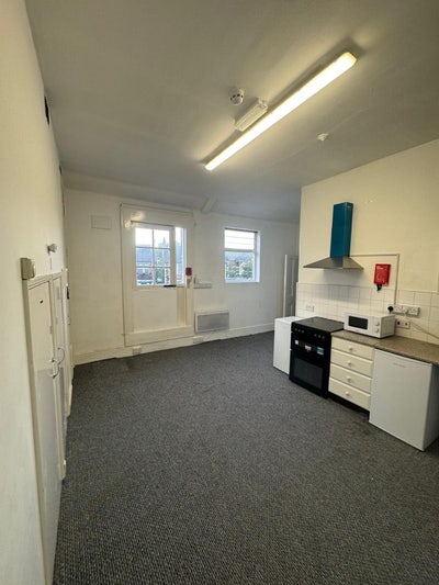 Furnished 1-bedroom flat to rent-Croydon (CR0) Main Photo