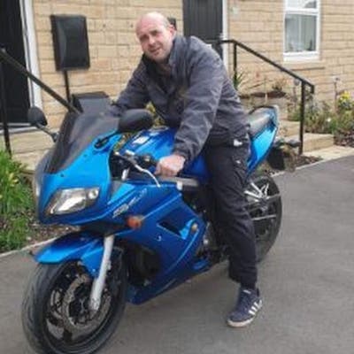 Professional Male seeks a double room Main Photo