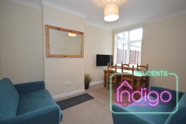 Student house - close to Keele campus Main Photo