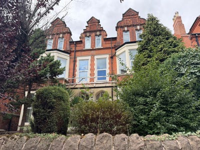 Flats Near Main Nottingham City - Furnished  Main Photo