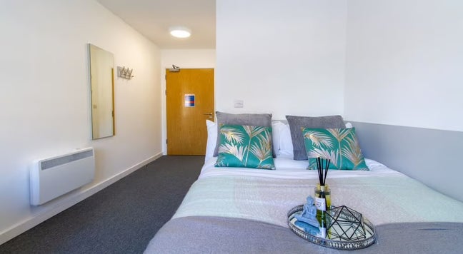 Premium Ensuite Main Photo