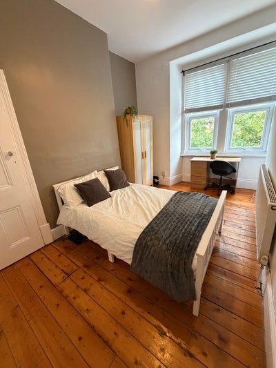 Refurbished! 5x Rooms available Main Photo
