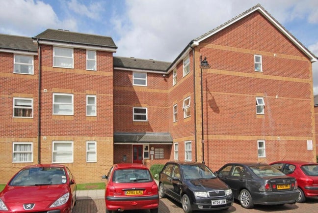 Double room in Tooting flat Main Photo