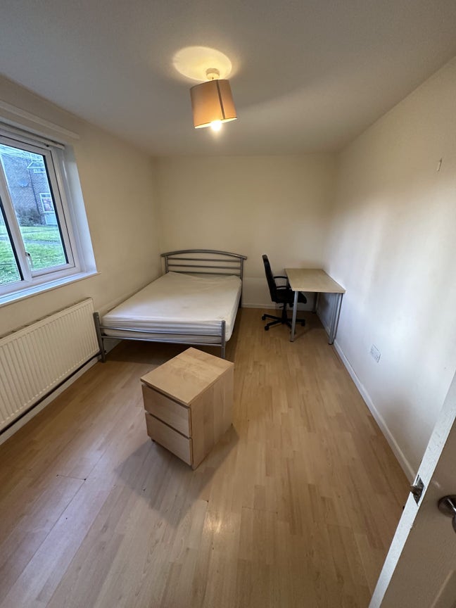 One Double room available in House.  Main Photo