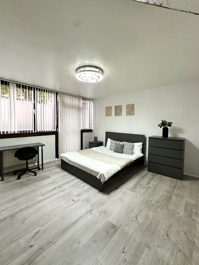 🔥 Greenwich Double &pound;1,000 | Station Minutes Away Main Photo