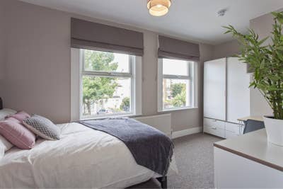 Great large bedroom (ensuite) (Be) Main Photo