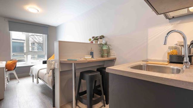Fully Kitted Studio Apartment Availble Main Photo