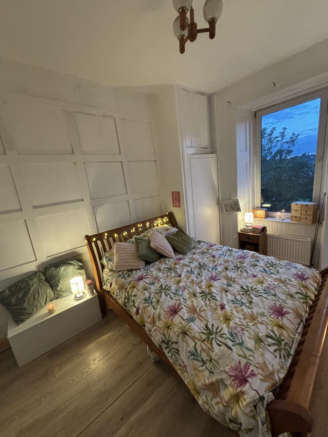 Room to rent - Cathcart area. Main Photo