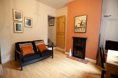 Young professional/grad house share Main Photo