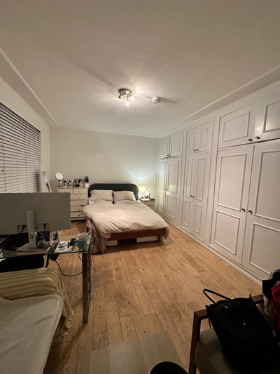Huge room 3 min from hyde park / oxford street  Main Photo