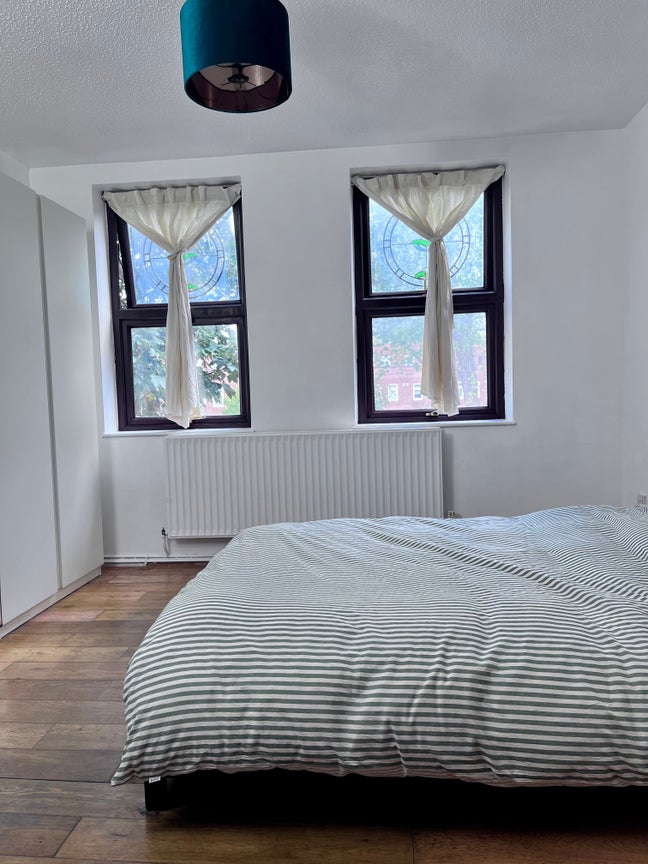 Room to rent  Main Photo