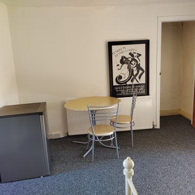 Studio Room with Kitchenette in Leyton  Main Photo