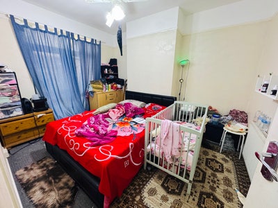 Bedroom Near Gants Hill Station Main Photo