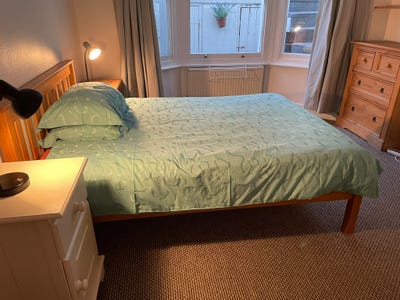 Large Double Bedroom in Chelsea  Main Photo