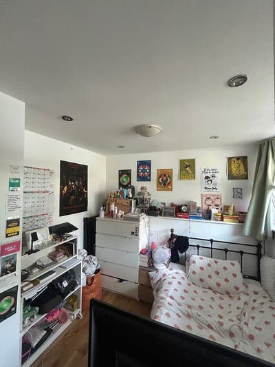 Cosy Double Room Near Canada Water  Main Photo