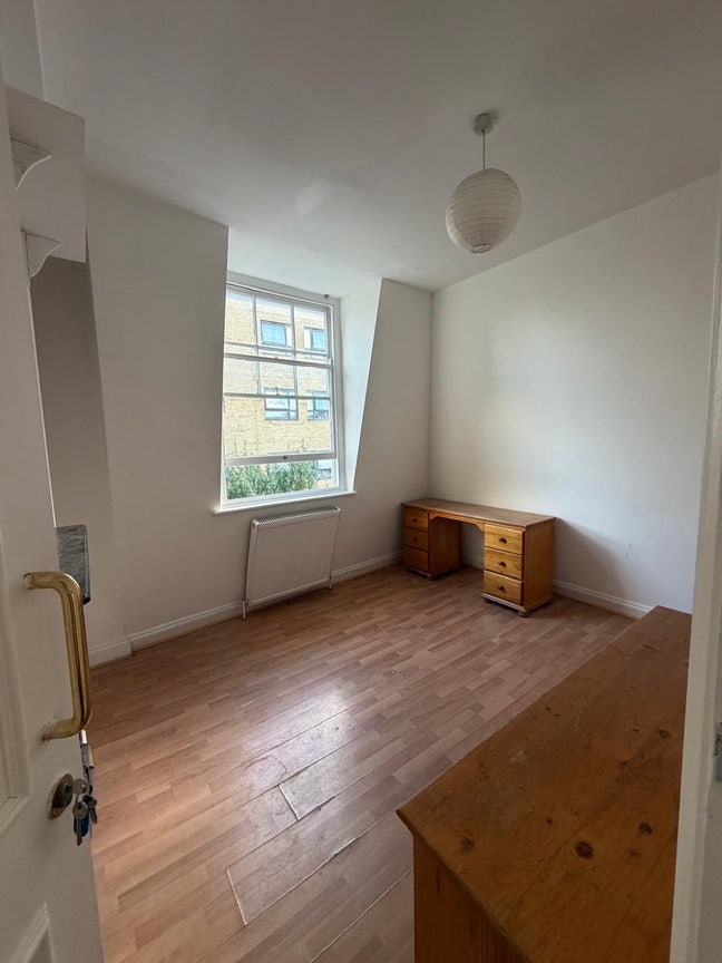 Flat share in spacious flat in Hackney E8 Main Photo